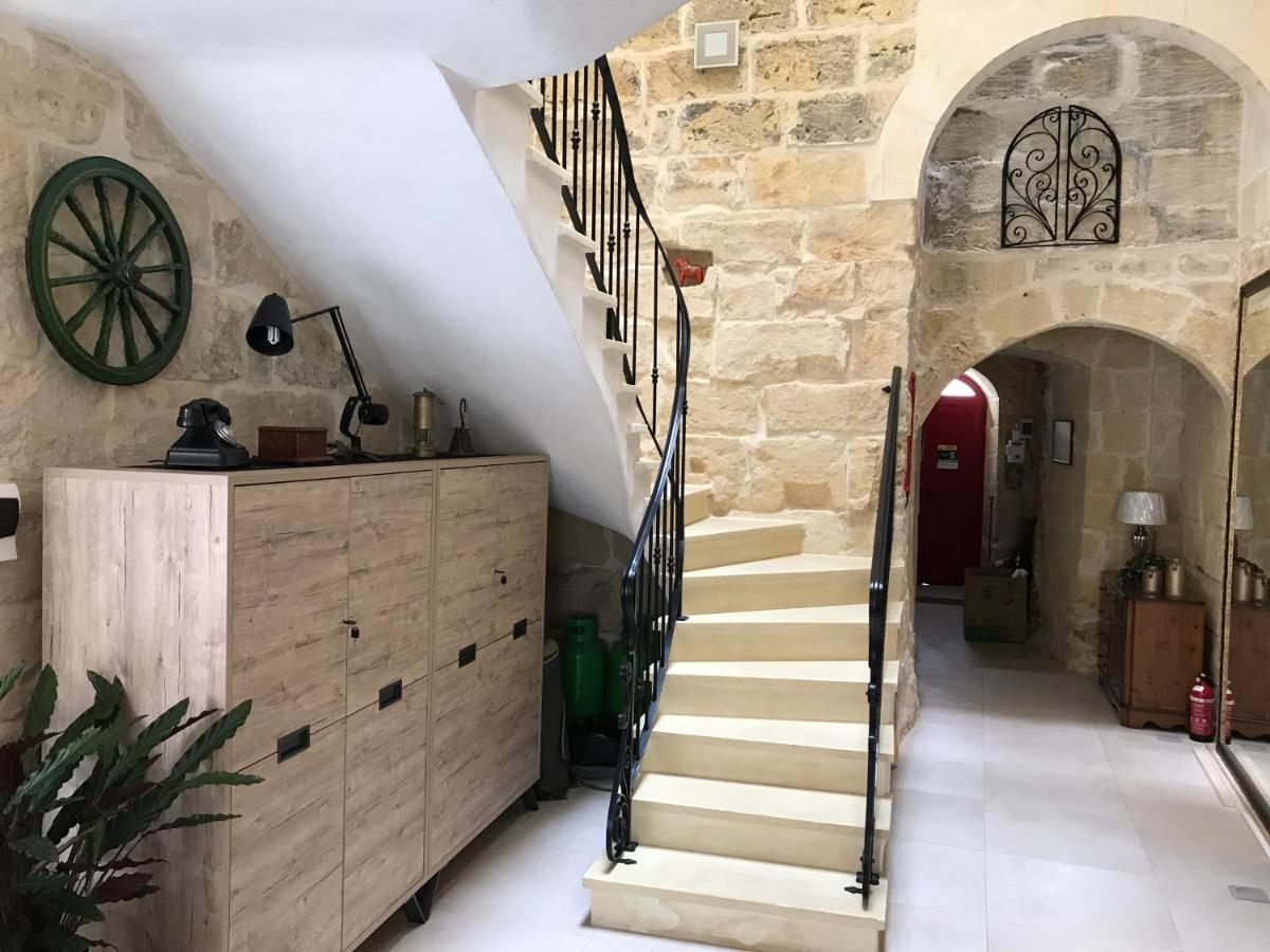 The Cloisters * Xaghra
