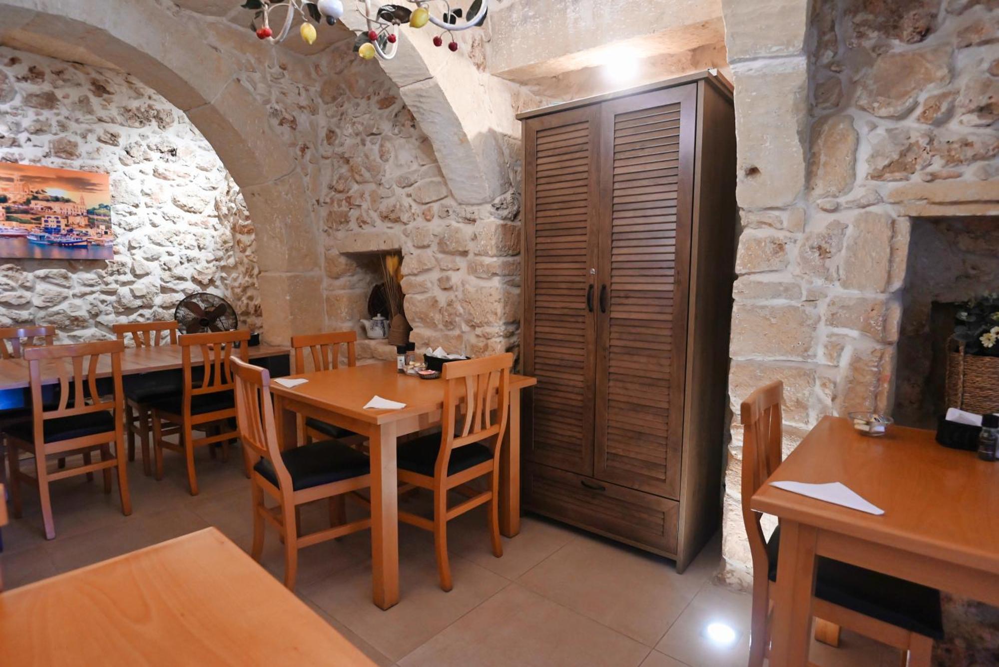 The Cloisters Bed & Breakfast Xaghra