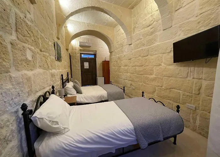 The Cloisters Bed And Breakfast