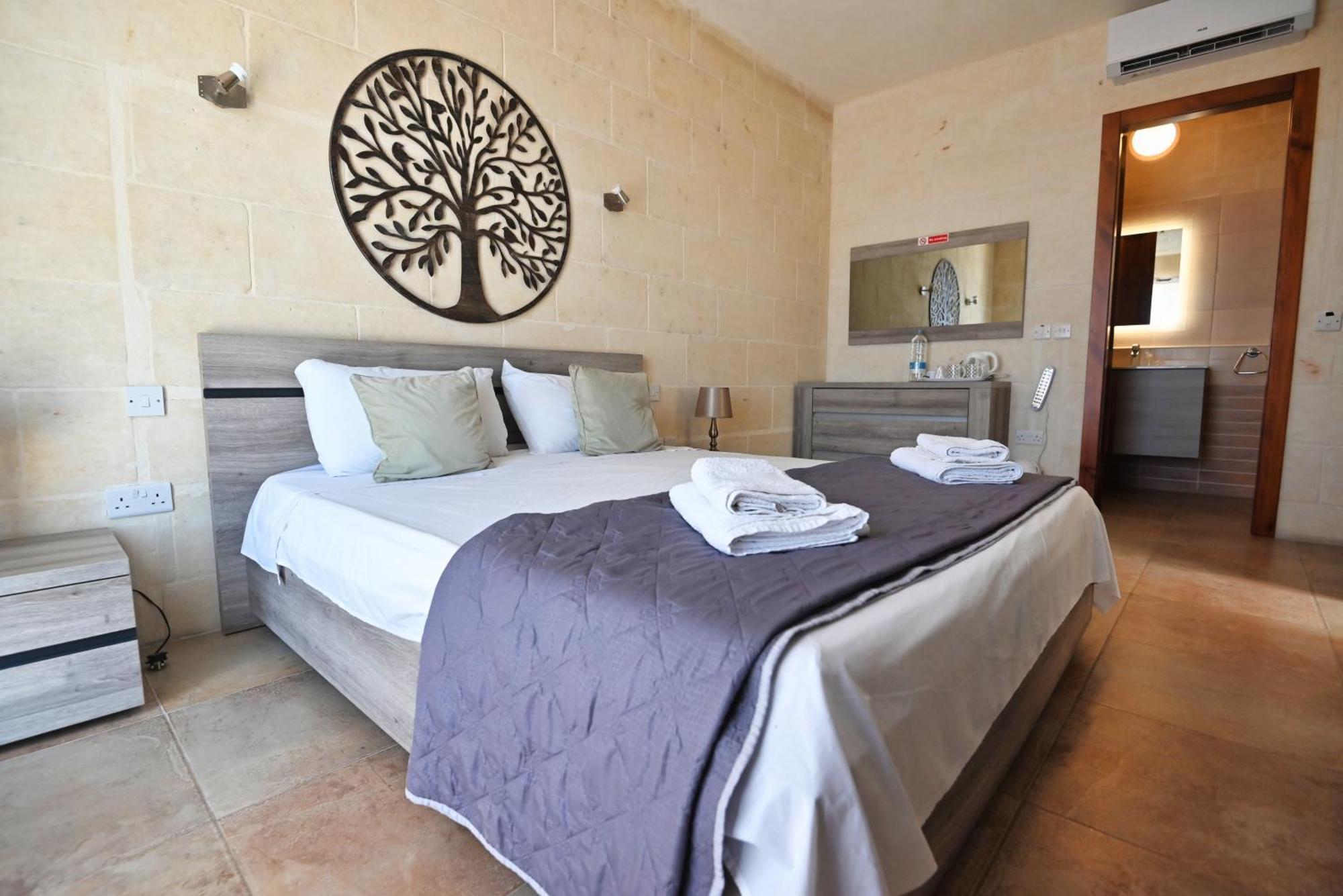 The Cloisters Bed & Breakfast Xaghra