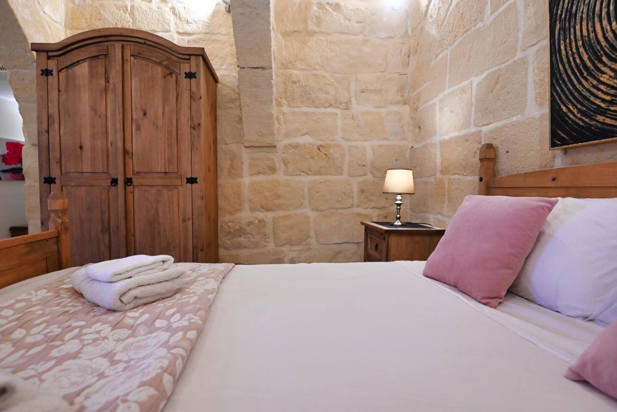 The Cloisters Bed & Breakfast Xaghra