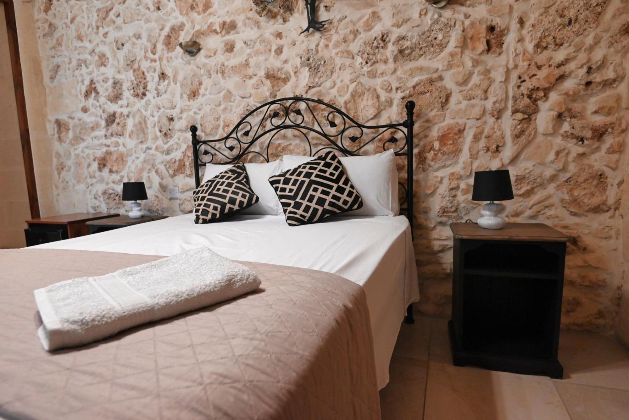 Bed & Breakfast The Cloisters Xaghra